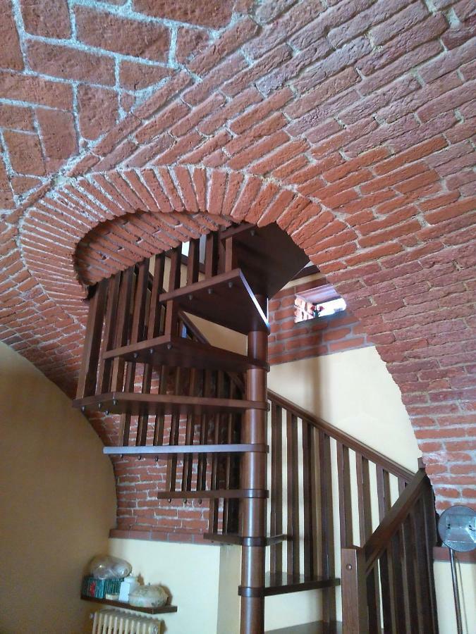 Casa Aromi Ed Arte Guest House Asti Exterior photo